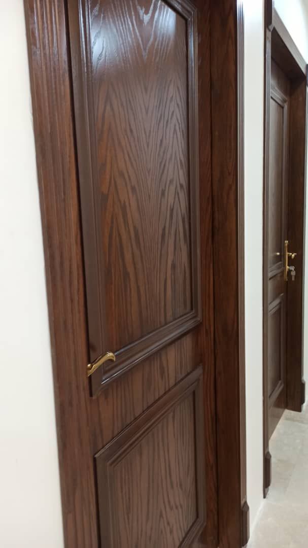 درب اتاق و سرویس روکش بلوط برجسته رنگ شده H111