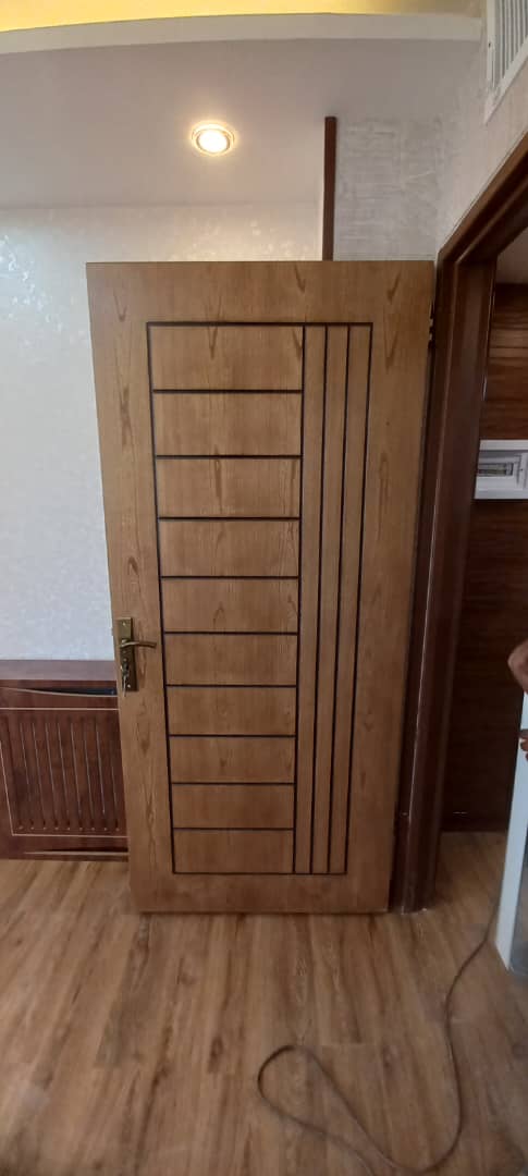 درب اتاق و سرویس روکش راش رنگ شده کد H118