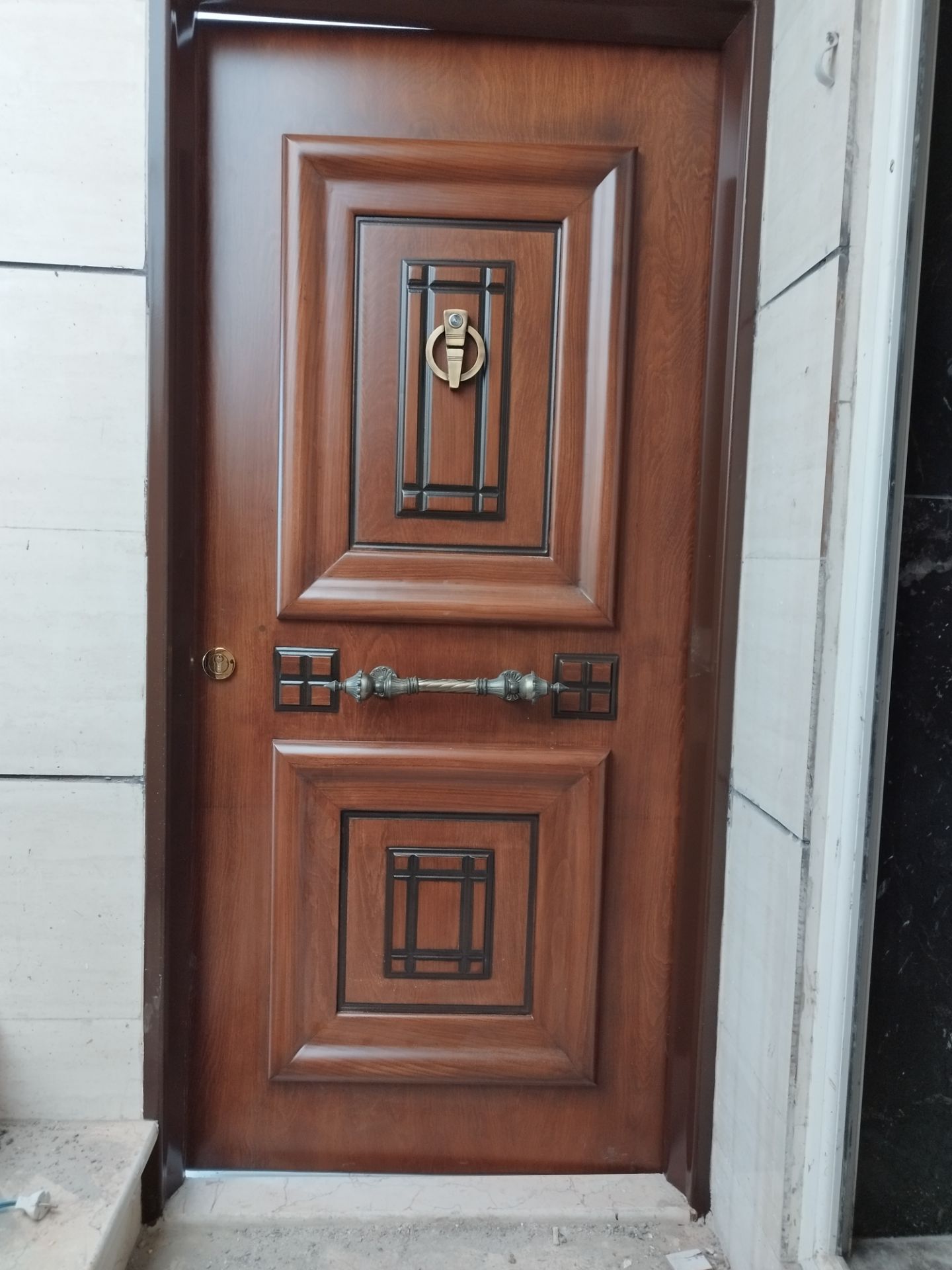 درب اتاق و سرویس روکش راش برجسته ابنوس رنگ شده H108